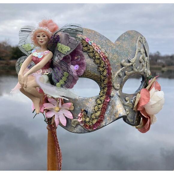 Katherine’s Collection Mask Masquerade Mardi Gras Fairy Gold Sequins Flowers - Picture 7 of 16